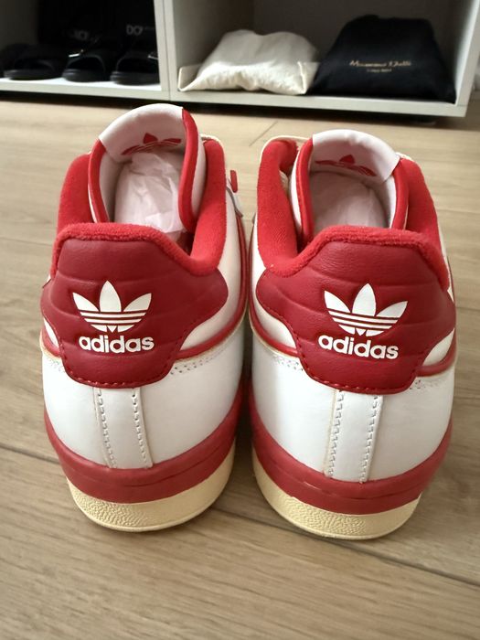 Adidași Adidas Rivalry