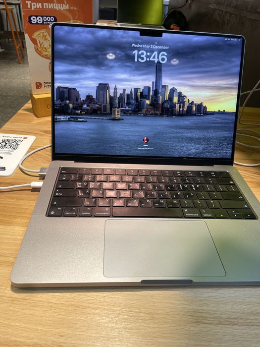 Macbook pro m1 pro 120 fps  48 yaderlik 16/512 20 soatga yetadi quvati