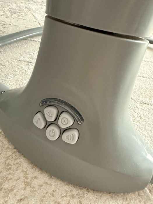 Продам шезлонг для малышей