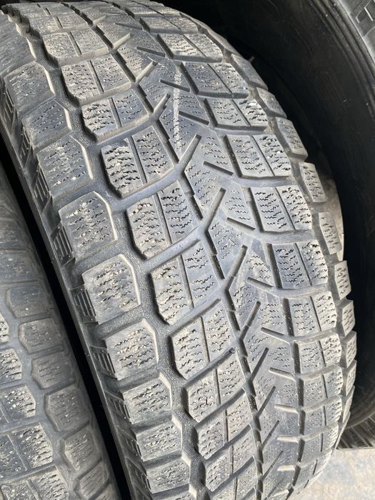 Продам шины Maxxis 265/65R17