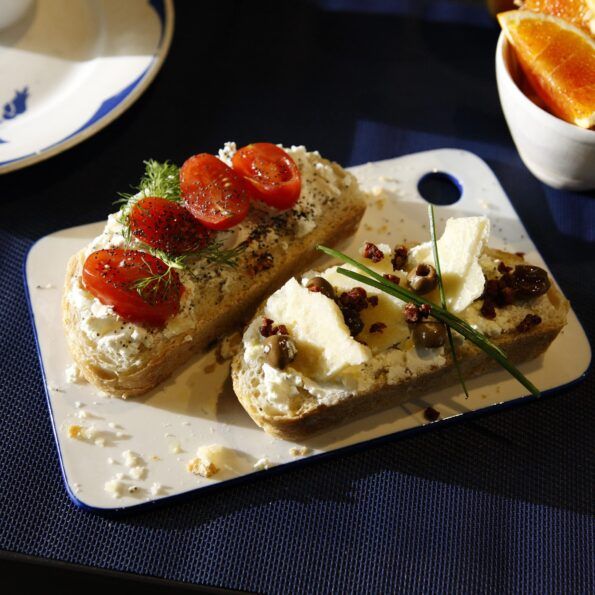 DeLonghi CTLAP2203 Тостер с щипки 550W