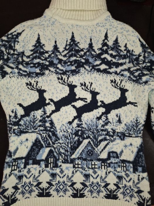 Дамски пуловер Pulltonic от агнешка вълна