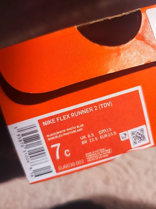 Nike flex runner 2   23.5