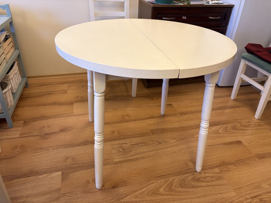 Кухненска маса кръгла разтегаема