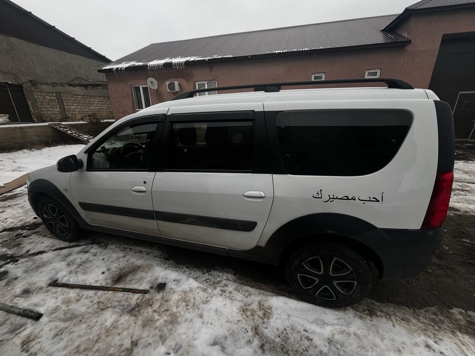 Lada Largus CROSS