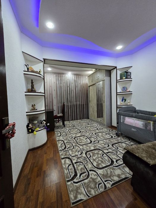 Продаётся на А.Югнаки 4ком