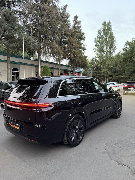 Lixiang L8 Ultra Restayling 2025 / 2026 yil 3000 km