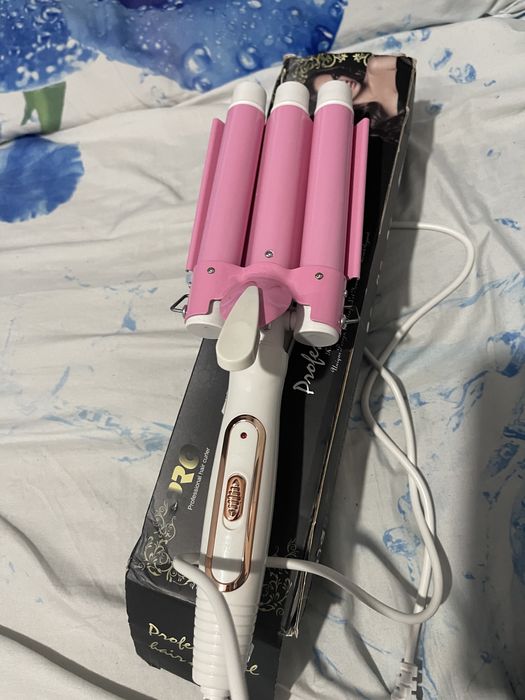 Ondulator cu trei tuburi