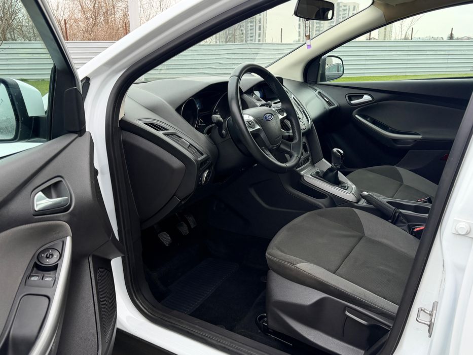 Ford Focus 2011 unic prop de nou 1.6 benzina 120.000 km reali fara daune