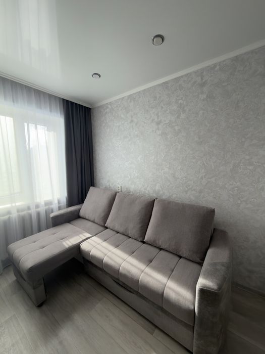 Диван угловой серый