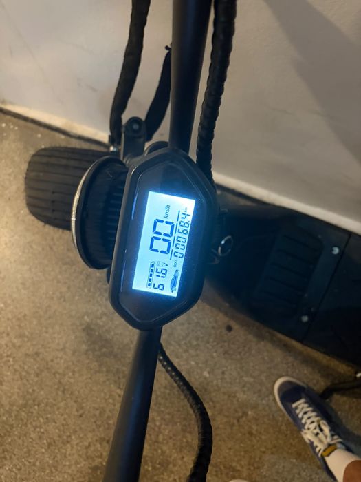 Vand scuter electric
