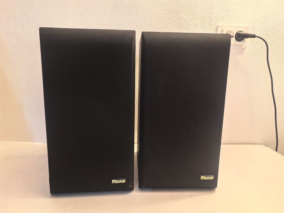 Boxe Magnat 3 cai 4-8 ohmi 2x120W