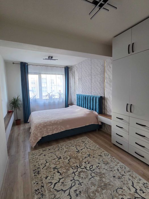 Apartament 2 camere , etaj 4 , cartier Tractorul,  BRAȘOV