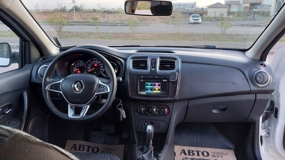 продам Reno Sandero авто