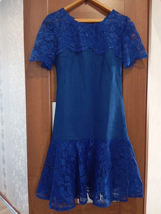 Женские платья..