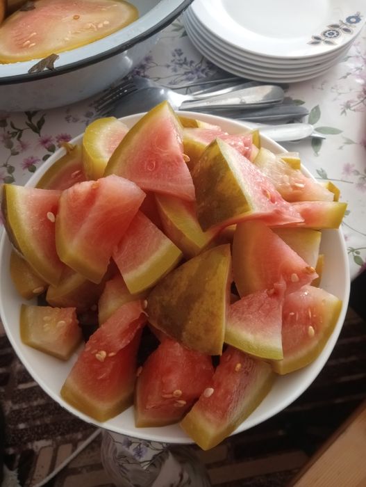 Vând pepeni murați en-gross