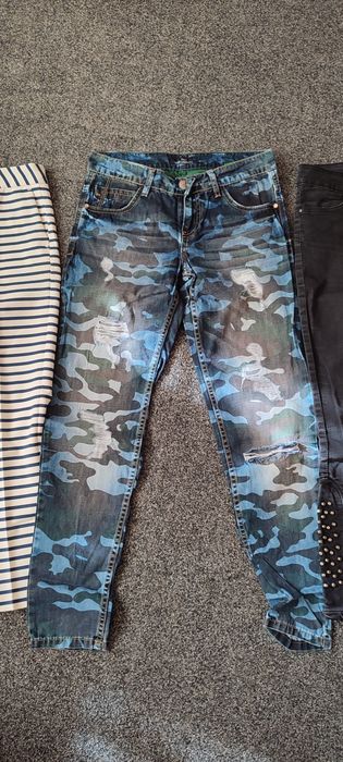 Pantaloni / colanți