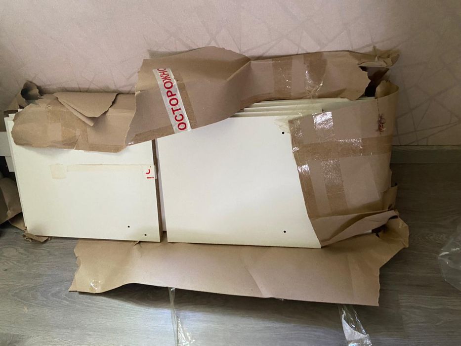 Продаю спальный гарнитур