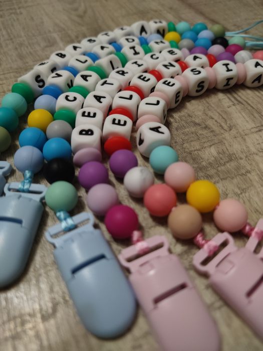 Lantisor pentru suzeta, din silicon alimentar, personalizat