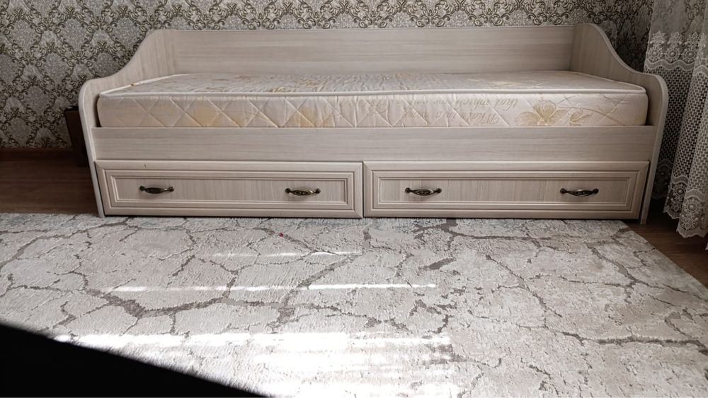 Продам детский диван