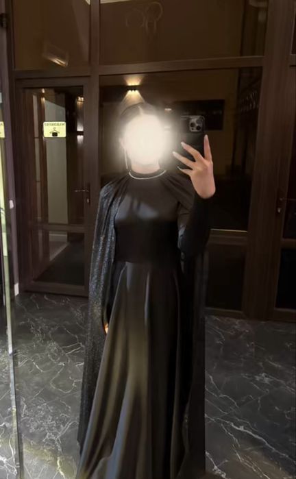 Продам платье женское