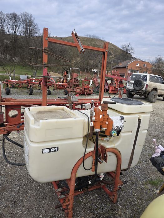 Instalatie erbicidat in tiranti la tractor 400 litri si 12 metri