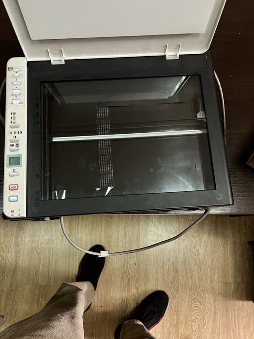 Продам 2 принтера. Ricoh sp 111su и самсунг