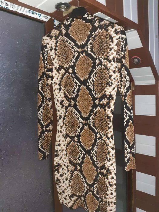 Rochie de tricot midi