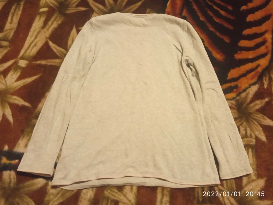 Пуловер с еднорог