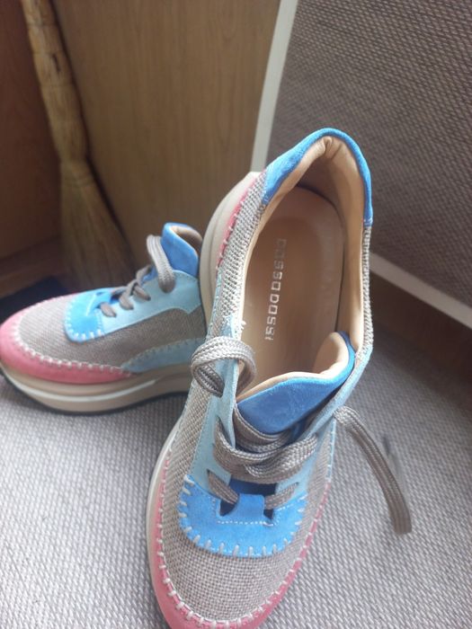 Кроссовки новые Турция