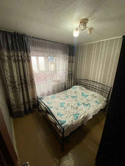 Продам 4 комнатную квартиру
