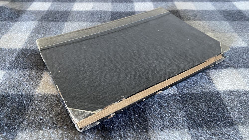 Антикварна книга Пчеларство/Ветеринарство