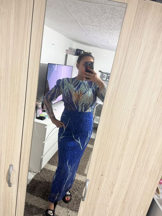 Rochie eleganta de seara , va rog sa imi scrieti mesaj si sa nu cumparati direct in olx deoare ce nu am voie sa incasez direct din olx ! Multumesc