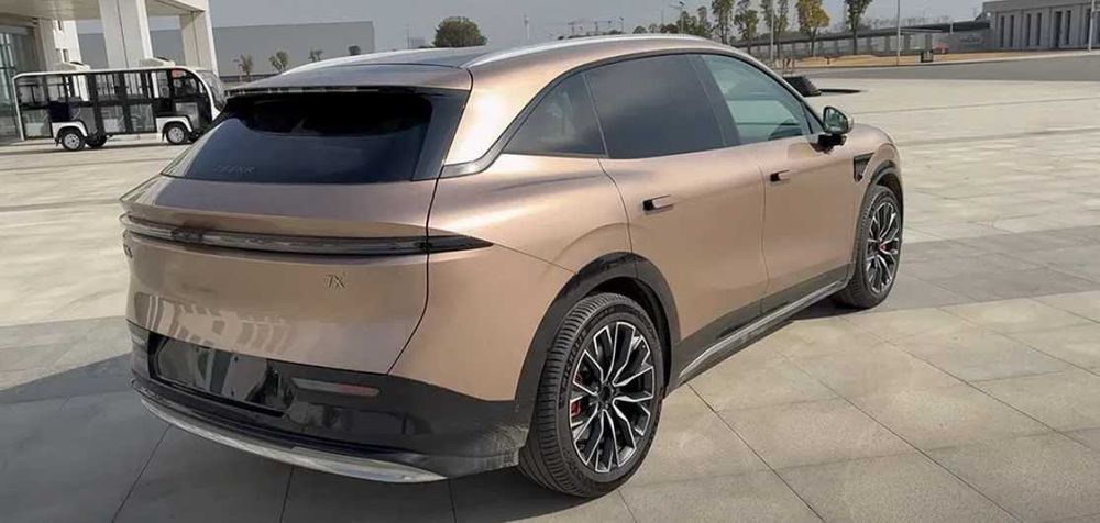 Zeekr 7x 705 AWD naqd va halol nasiya