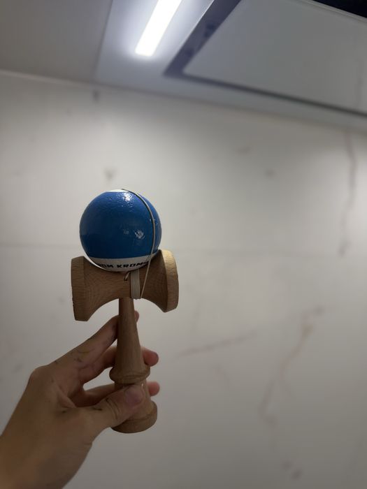 kendama krom pop albastra