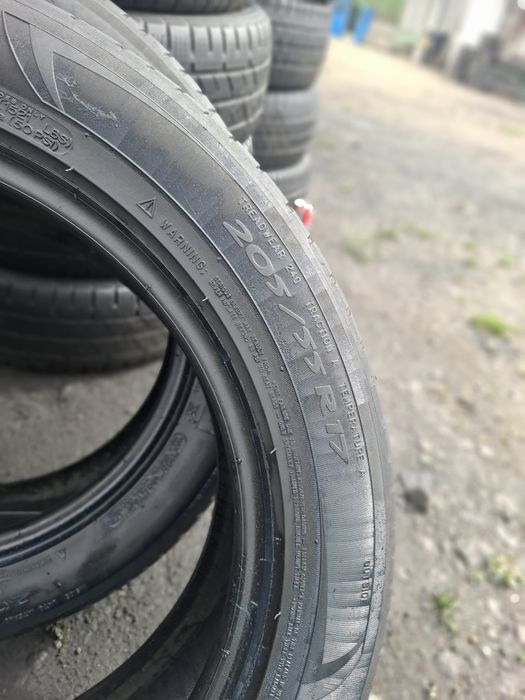 Vand 2 anvelope 205 55 17 muchelin bune de vara