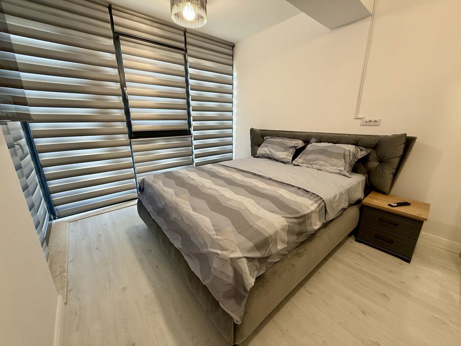 Cazare Apartament de lux de  inchiriat Mamaia Nord /Loc de parcare / regim hotelier / 50m de plaja / tv netflix / aer conditionat /  4 persoane