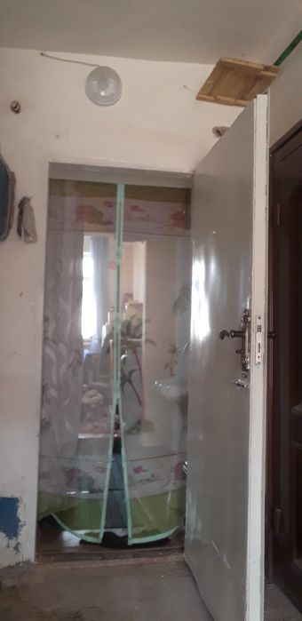 Тахиаташ автокассада квартира сатылады 1 комната 90 млн