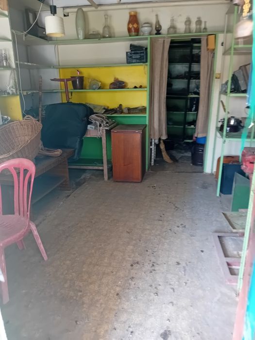 Дава се под наем Гараж / Паркомясто в Плевен, Идеален център - 40 кв.м за 127.5 € - Снимка #1