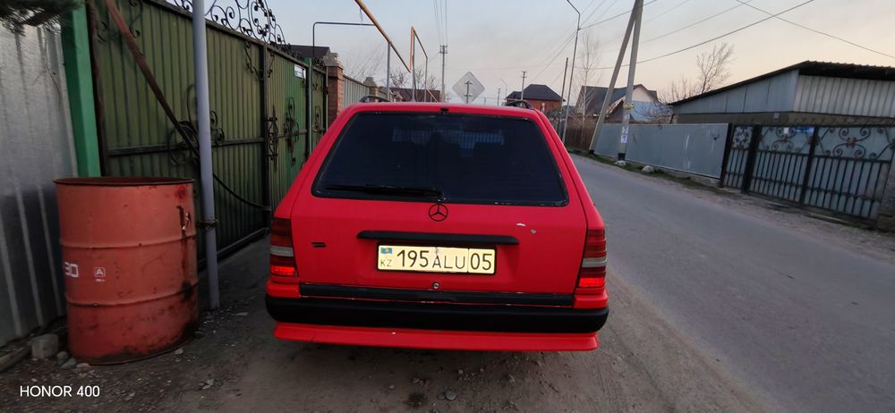 Продам Мерседес Е300