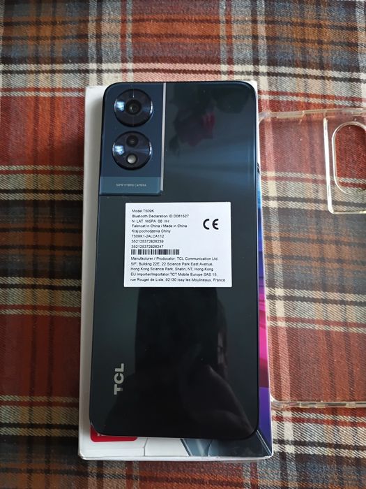 Telefon TCL 505 impecabil cu cutie și husa protecție