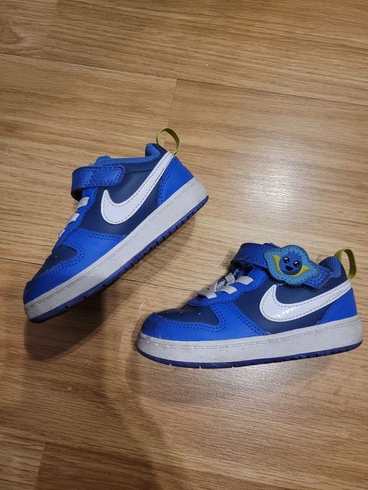 Adidasi Nike mărime 23.5