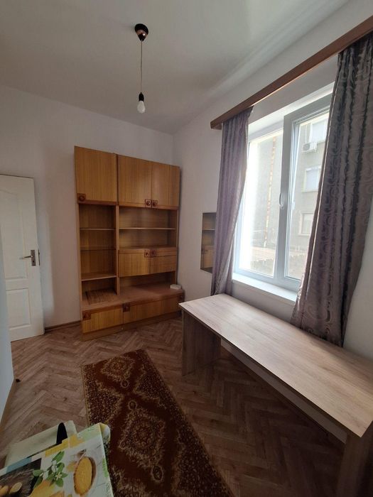 Дава се под наем Тристаен апартамент в Пловдив, Център - 107 кв.м за 433.5 € - Снимка #5