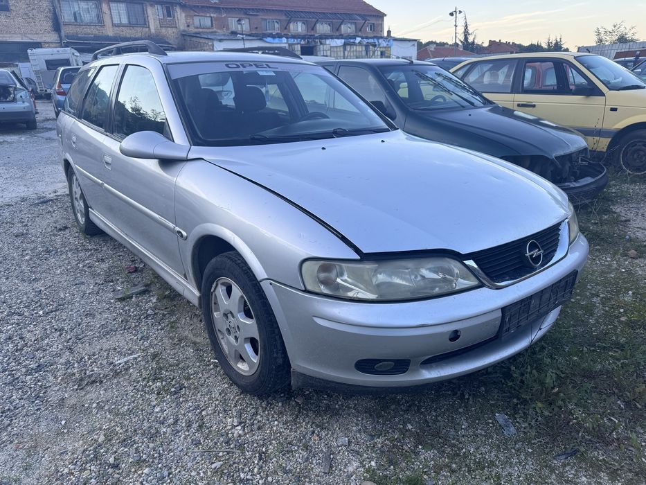 Opel Vectra B 1.8i 16v 116кс 2000г На Части