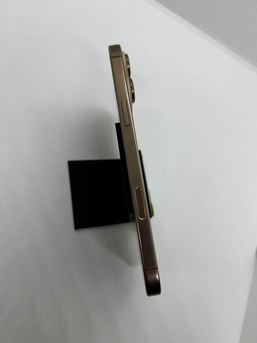 Apple iPhone 16 Pro Max, 256GB, 5G, Desert Titanium, 95% -D-