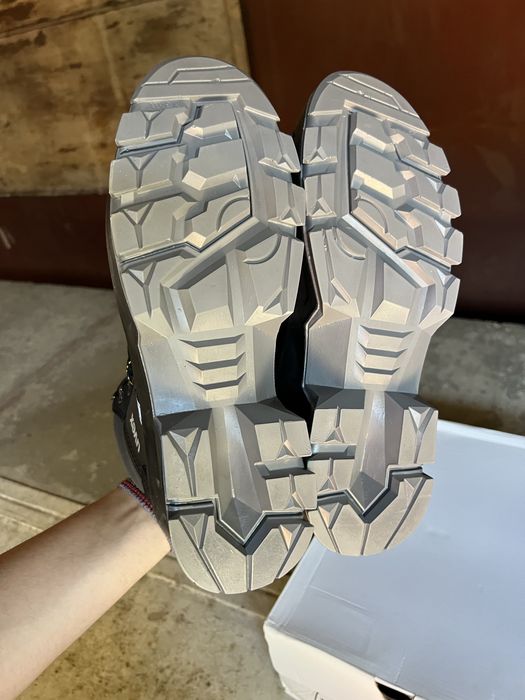 Vand bocanci protectie Uvex marimea 43