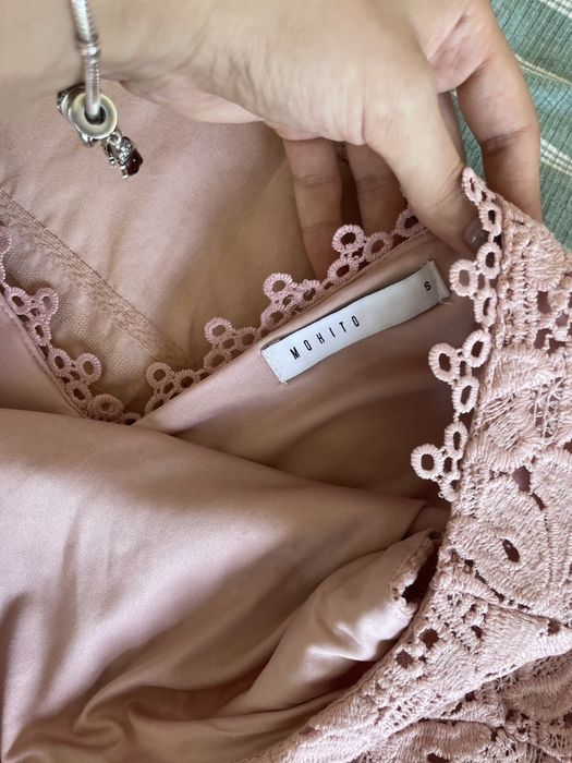 Комплект от тениски и дънки ( цена, включваща всичко)