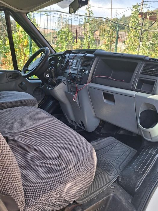 Ford Transit 3.5t cu prelată