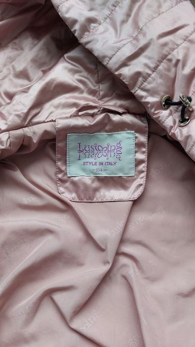 Продам детскую весенюю куртку