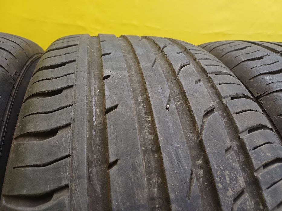Шины 225/55 R16 Continental комплект.